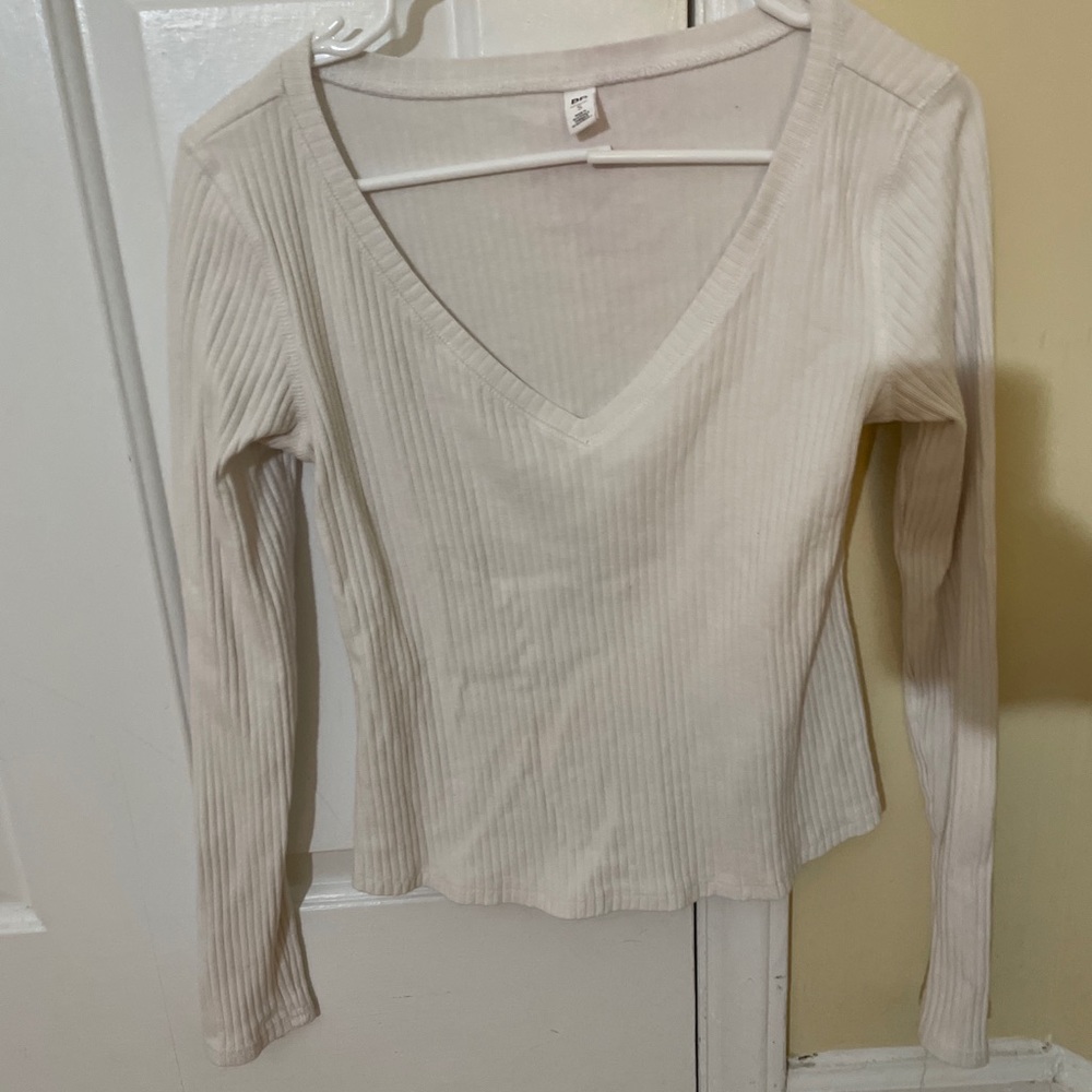 BP WHITE LONG SLEEVE GREAT CONDITION